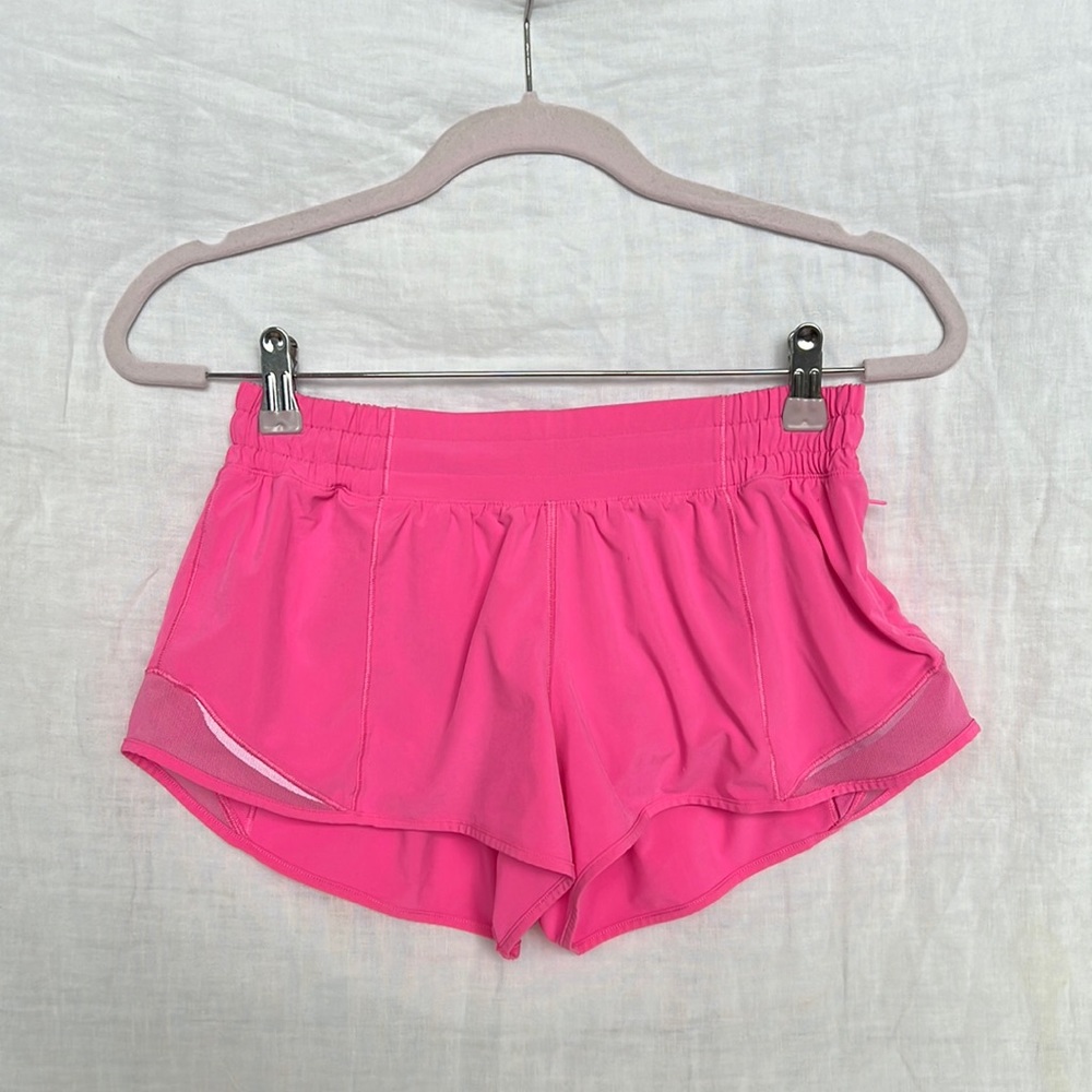 Lululemon Hotty Hot Short II 2.5”